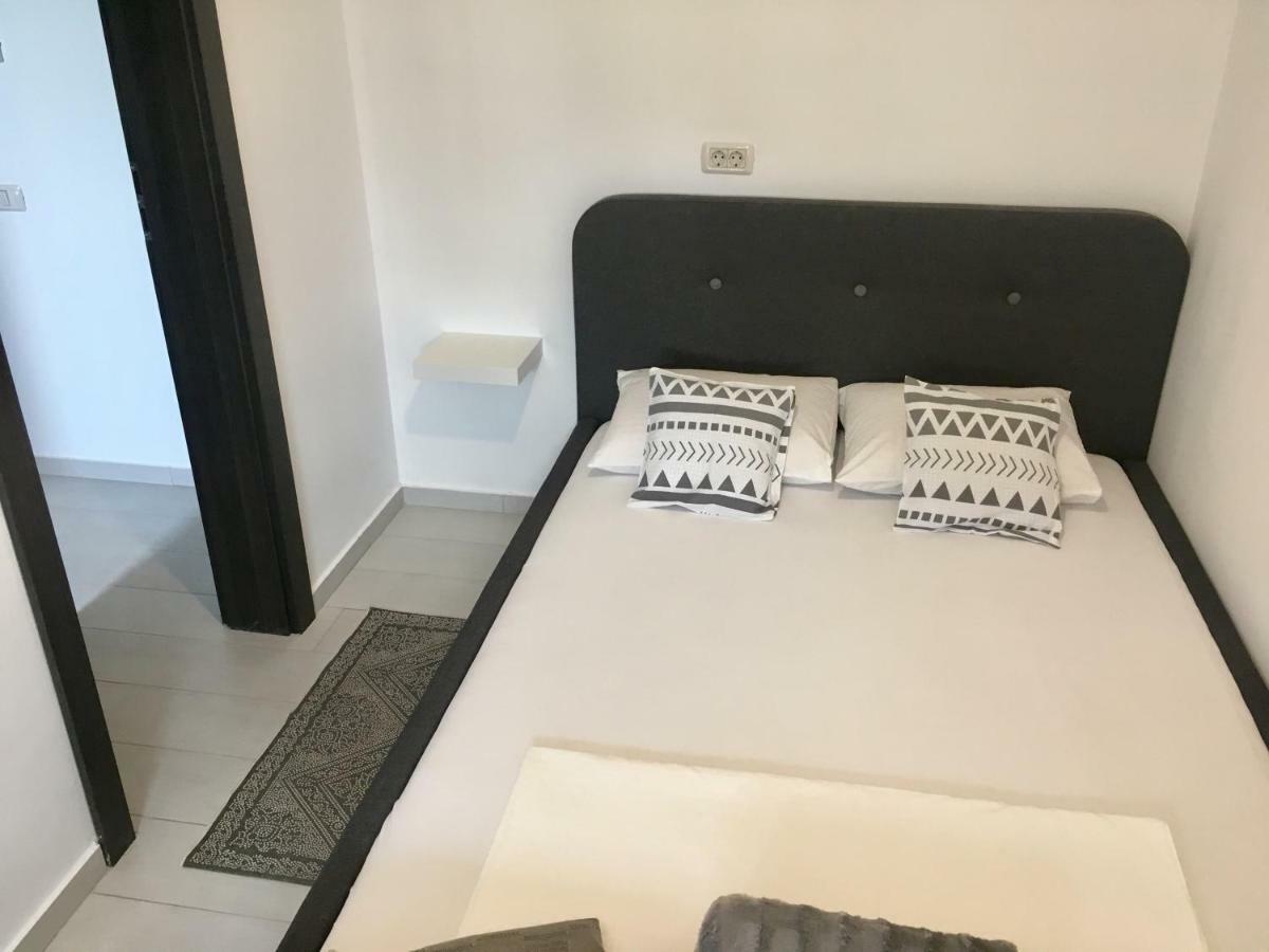 Azzurro Sea View Mamaia Apartment Luaran gambar
